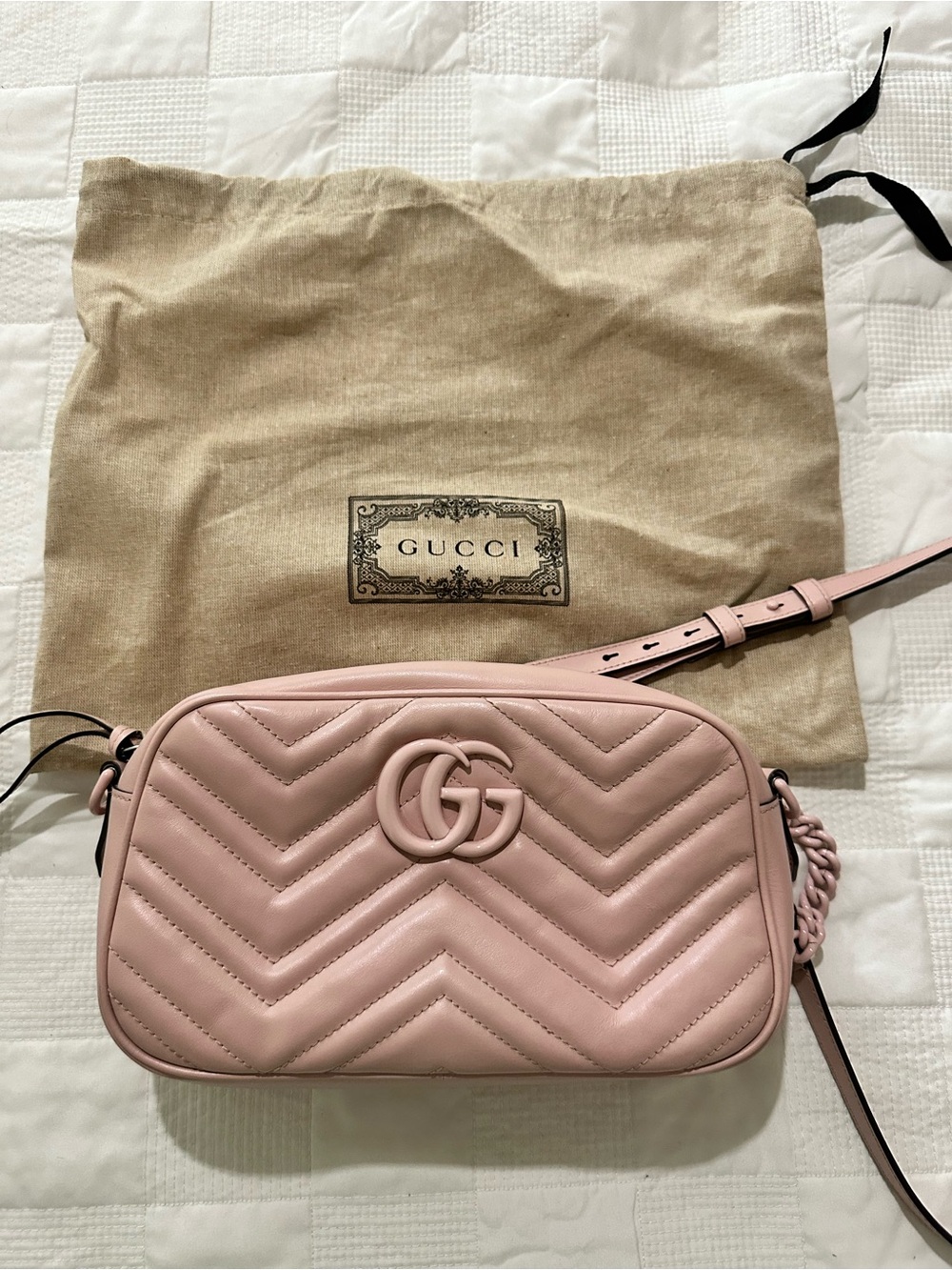 Gucci GG Marmont small camera bag